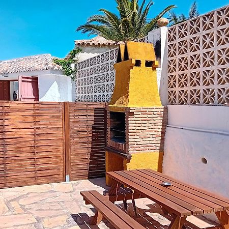 Casa Patio de Los Naranjos Piscina privada Alcaucín Exterior foto